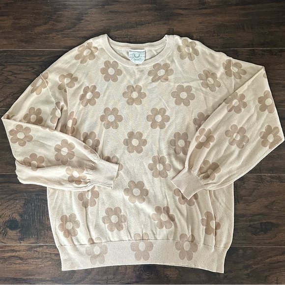 Fantastic Fawn Sweaters - Fantastic Fawn flower sweater
